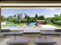 Villa The Iman, Poolside living room